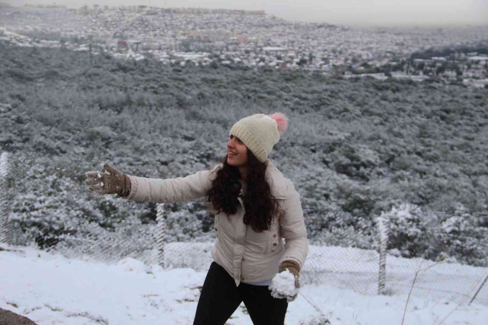 Antalya’ya 29 Yıl Sonra Gelen Karla Beyaza Bürünen Kent Havadan Görüntülendi