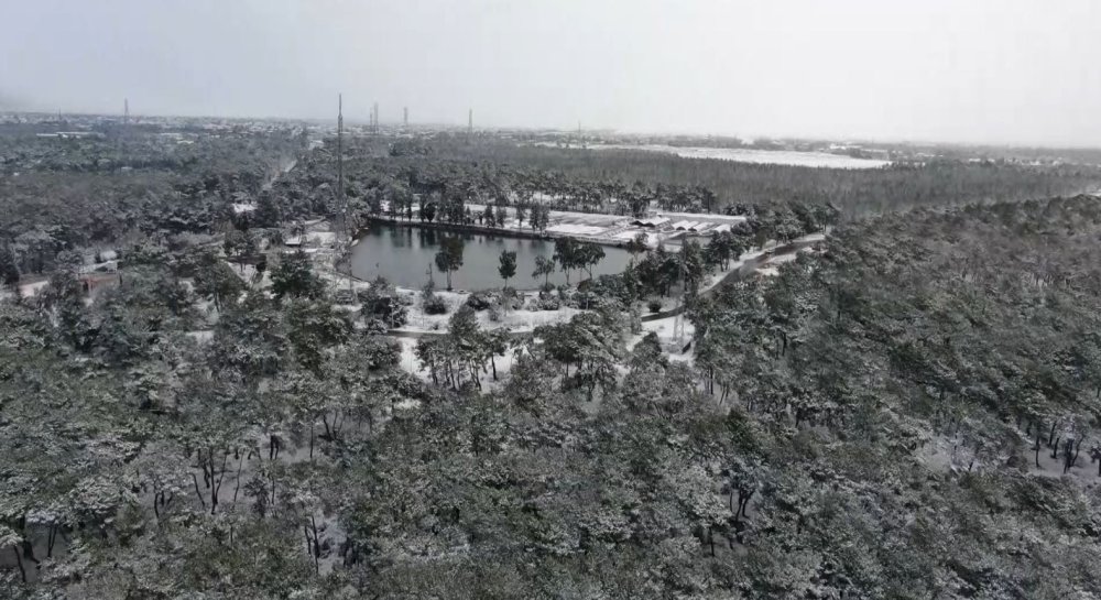 Antalya’ya 29 Yıl Sonra Gelen Karla Beyaza Bürünen Kent Havadan Görüntülendi