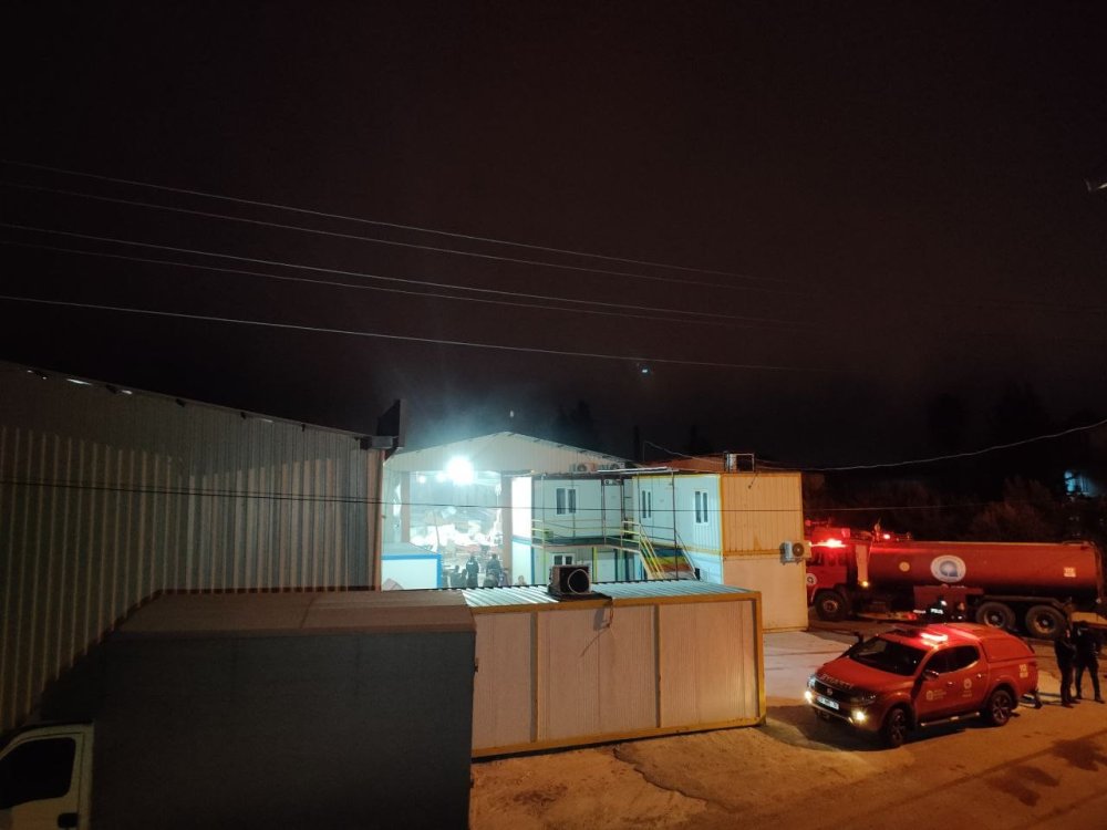 Mobilya Atölyesindeki Yangın Korkuttu