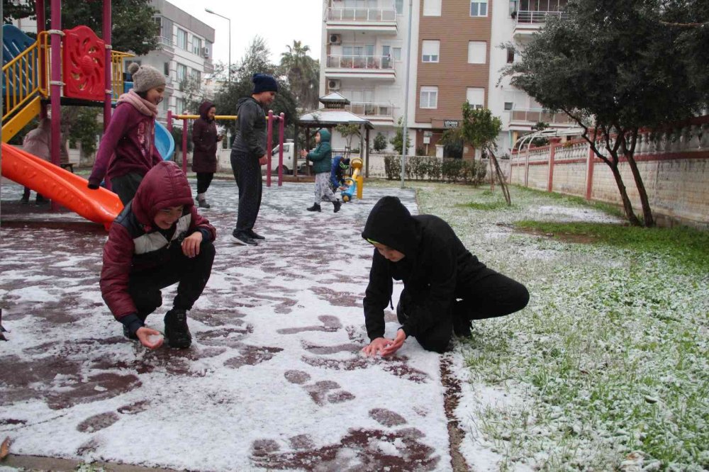 Yıllar Sonra Antalyalılar Sürprizle Uyandı