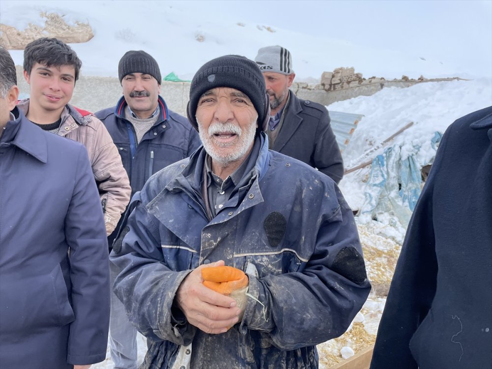 Aksaray'da Bir Ağılın Çatısı Çöktü