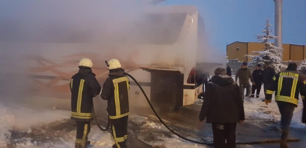 Karaman'da İşçi Servisi Alev Aldı