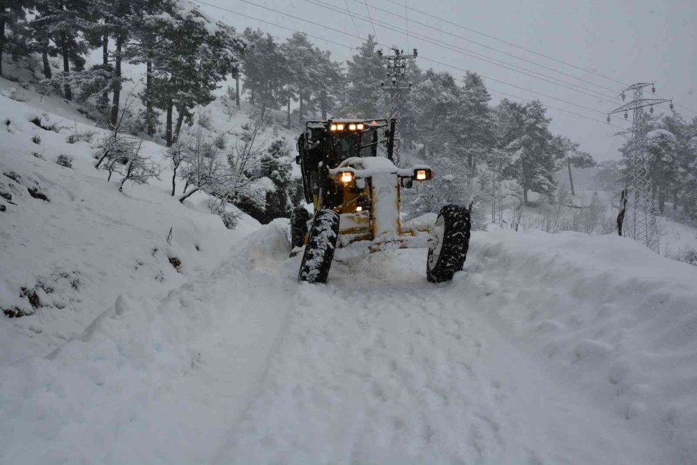 Mersin’de 4 Gündür Evde Mahsur Kalan Vatandaşlar Kurtarıldı