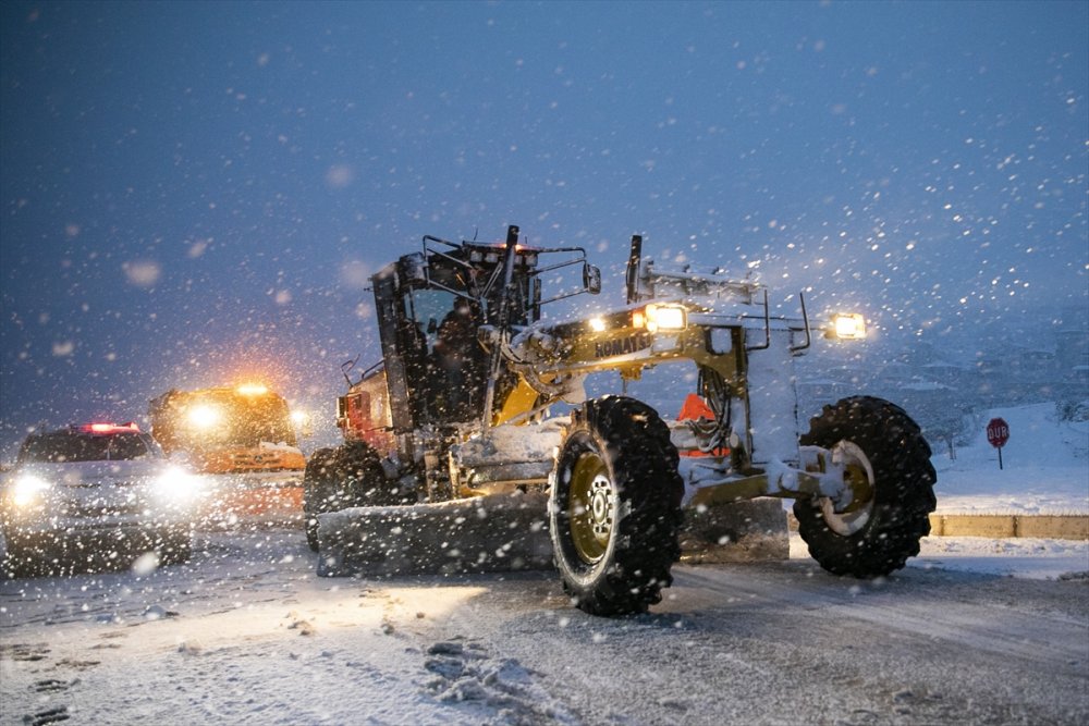 Mersin'de Karda Mahsur Kalan 120 Küçükbaş Hayvan Kurtarıldı