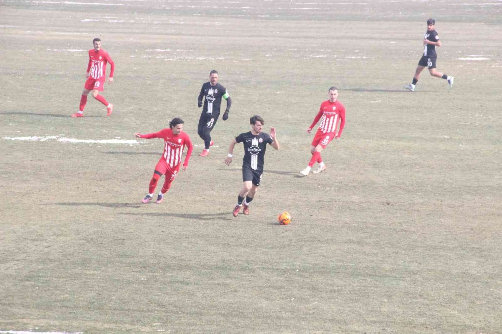 Tff 3. Lig: Karaman Belediyespor: 2 - Kahta 02 Spor: 2