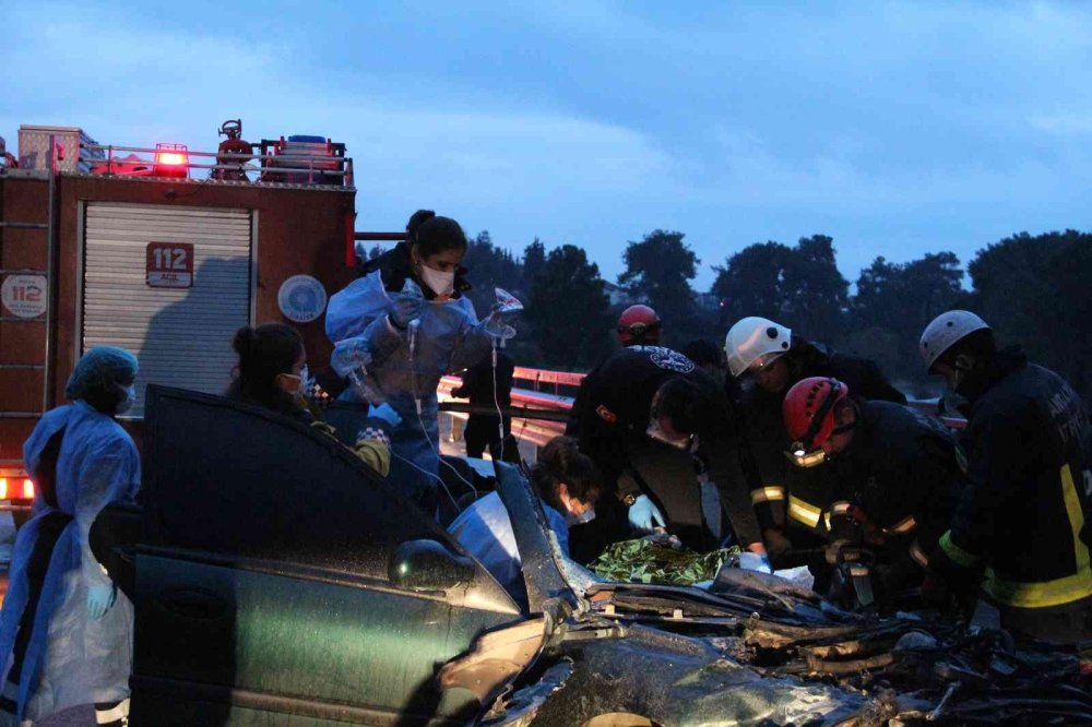 Antalya'da Feci Kazada Bir Kişi Öldü