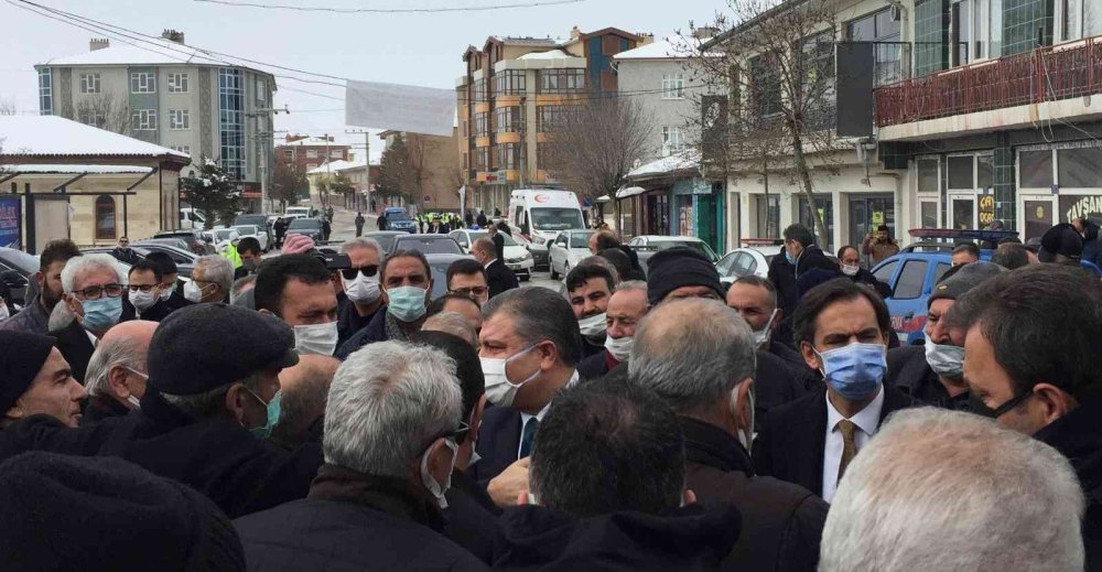 Bakan Koca’nın Vefat Eden Babaannesi Son Yolculuğuna Uğurlandı