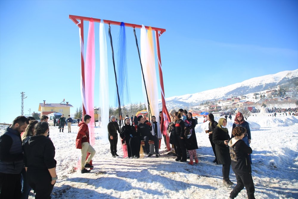 Mersin'de, Toroslar Kar Festivali Başladı