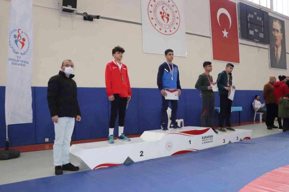 Karaman’da Gençler Güreş Grup Müsabakaları Sona Erdi