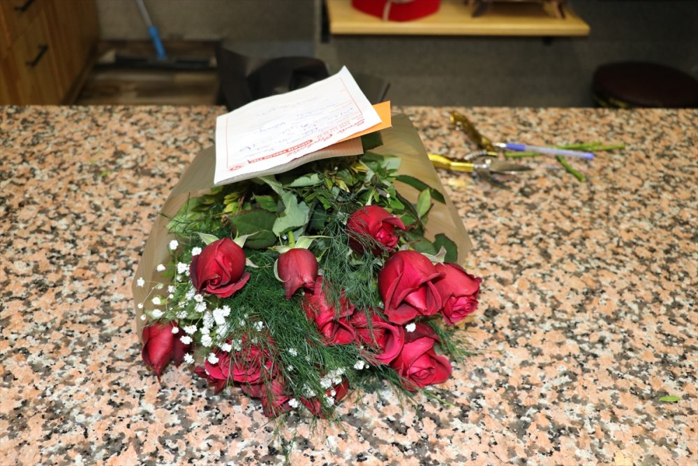 Niğde'de Çiçekçilerin 14 Şubat Mesaisi