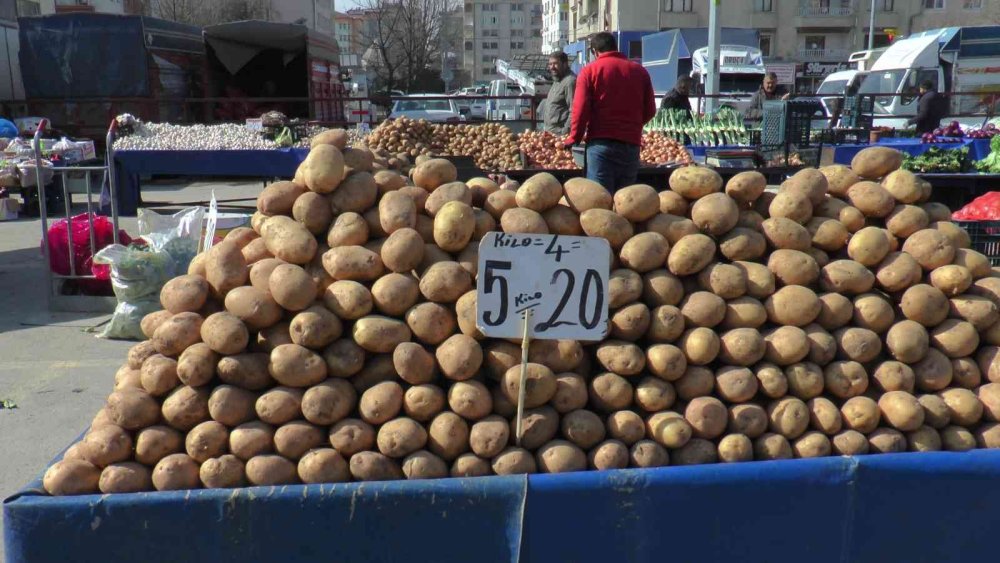 İndirimler Semt Pazarlarına Yansıdı
