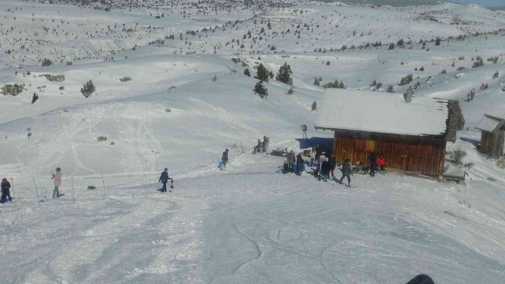 Karaman'ın Kayak Merkezi Cazibe Merkezi Olma Yolunda