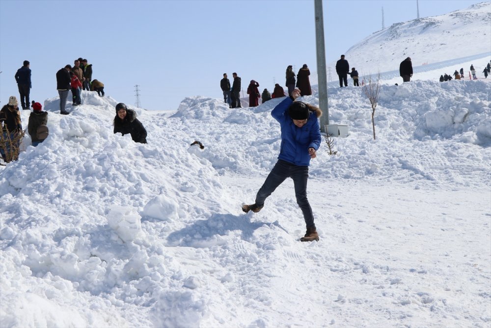 Niğde'deki Ketençimen Kayak Merkezi'nde Festival Düzenlendi