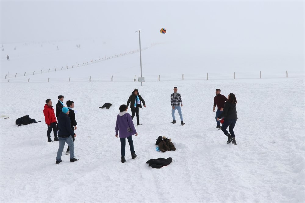 Niğde'deki Ketençimen Kayak Merkezi'nde Festival Düzenlendi
