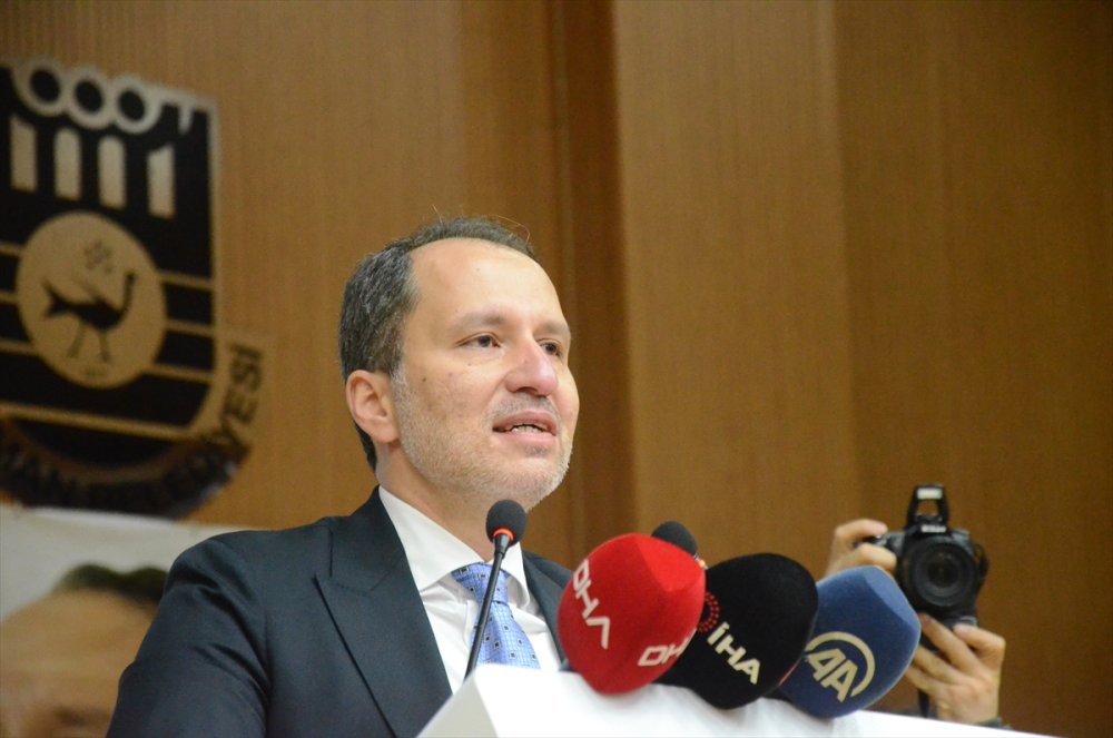 Erbakan'dan Karaman'da Ekmek ve Yağ Kuyruğu Çıkışı