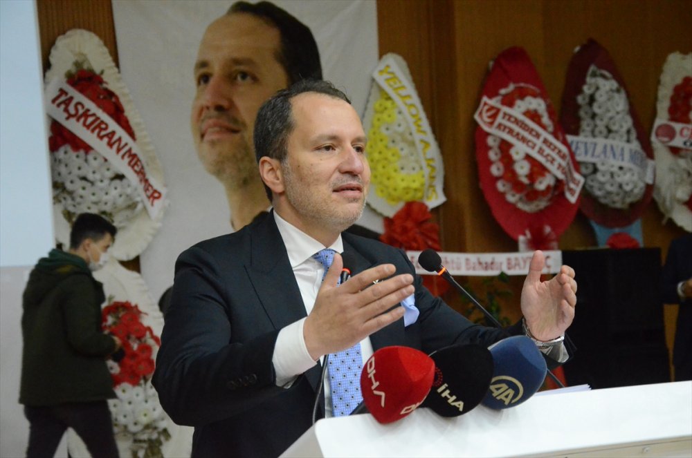 Erbakan'dan Karaman'da Ekmek ve Yağ Kuyruğu Çıkışı