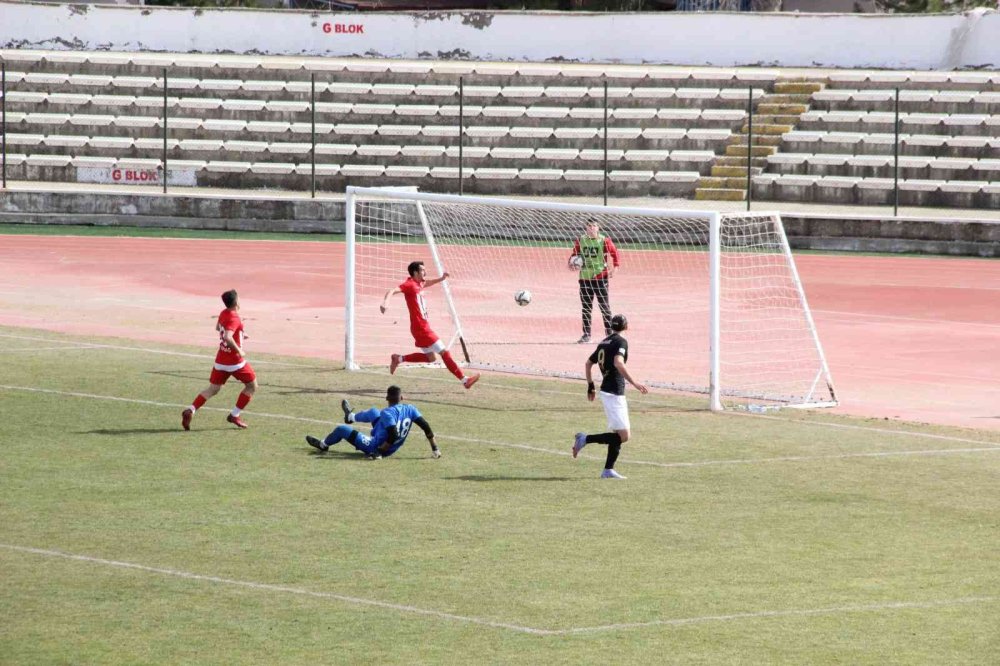 Tff 3. Lig: Karaman Belediyespor: 0 - Batman Petrol Spor: 3