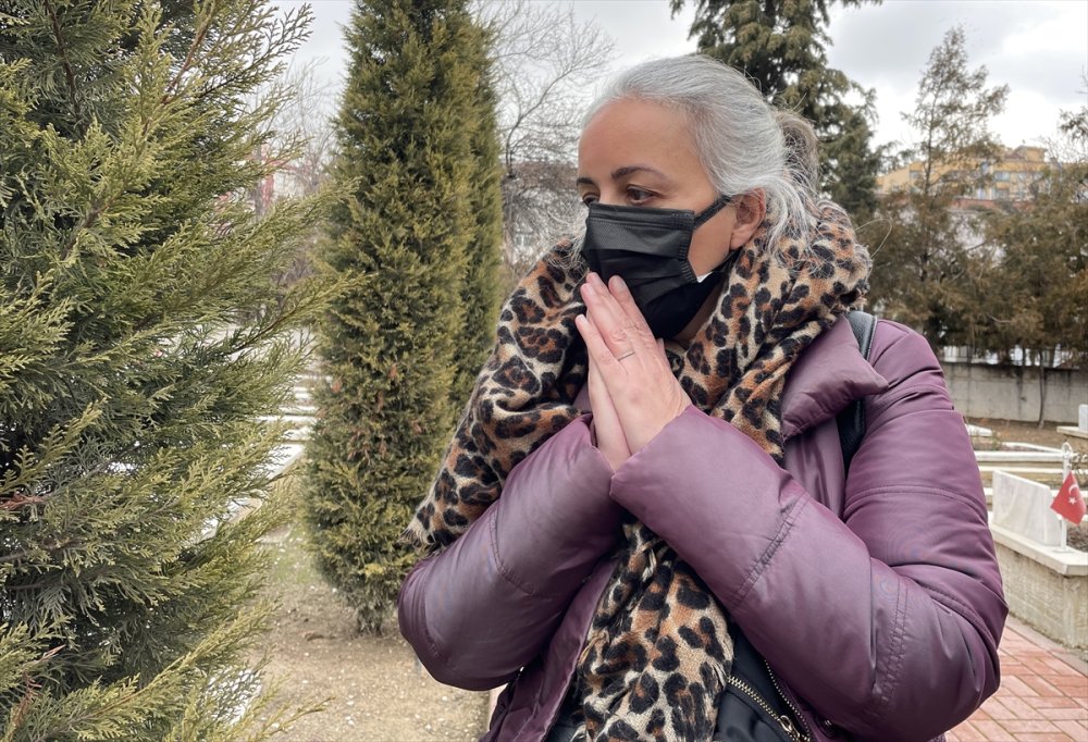 Yıllar Sonra Dedelerinin Mezarına Ulaştılar