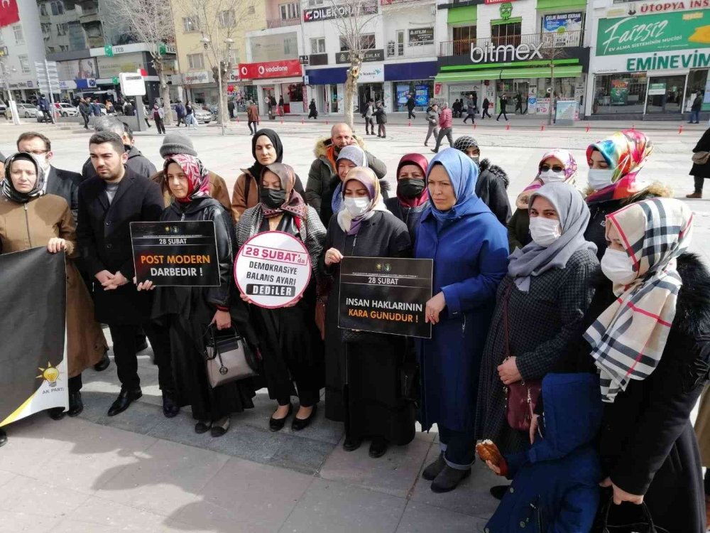 “28 Şubat Karanlık Bir Zihniyetin De İsmi Olarak Tarihe Geçmiştir”