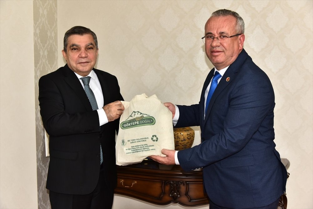 Göktepe Belediye Başkanı Doğan Vali Işık'ı Ziyaret Etti