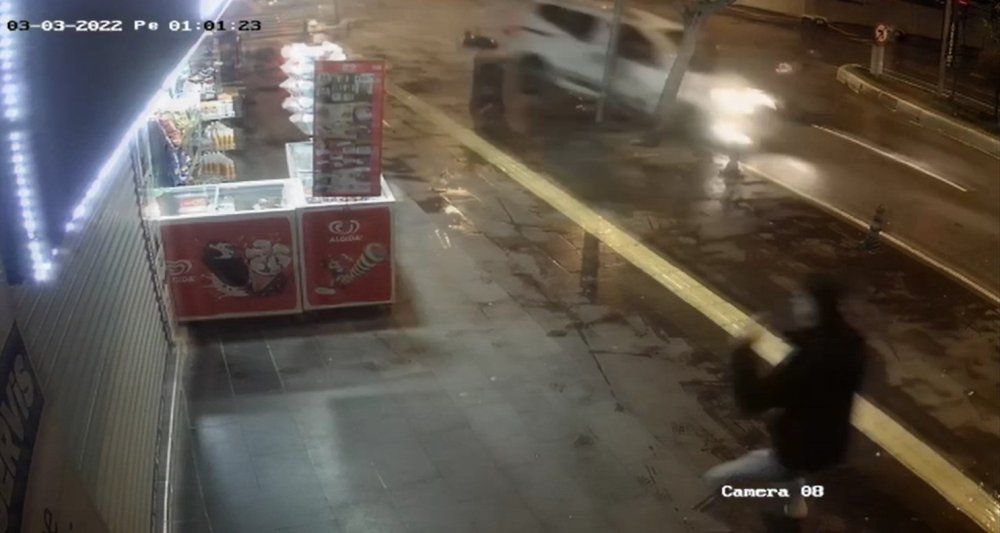 Alkollü Sürücünün Kırmızı Işık İhlali Kötü Bitti