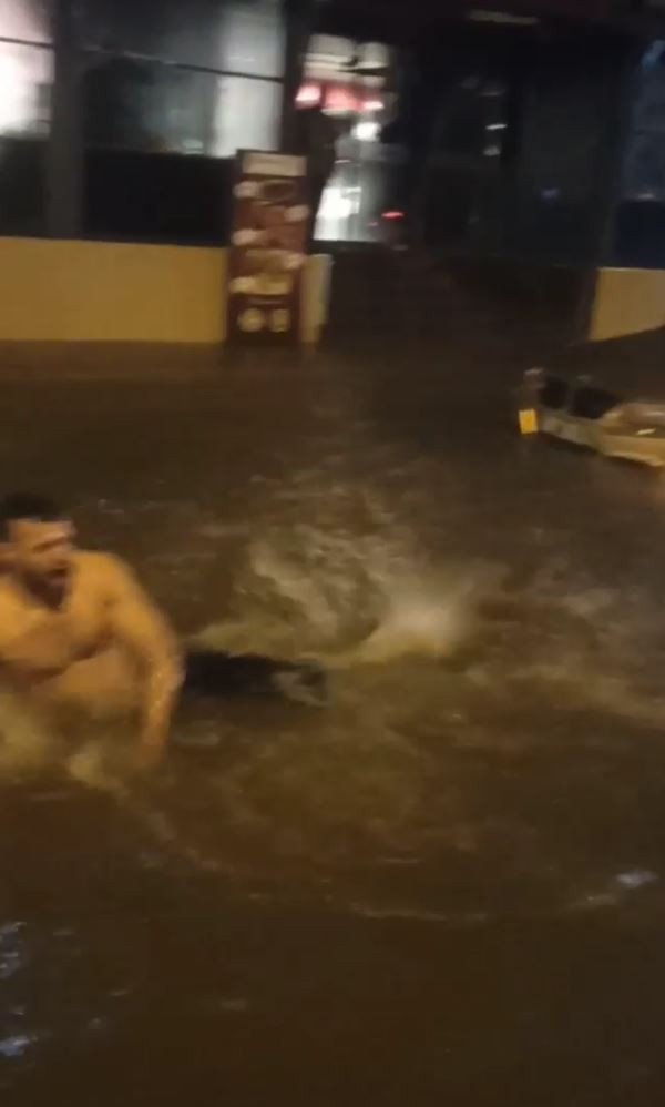 Antalya'da Venedik sokaklarını Andıran Görüntüler