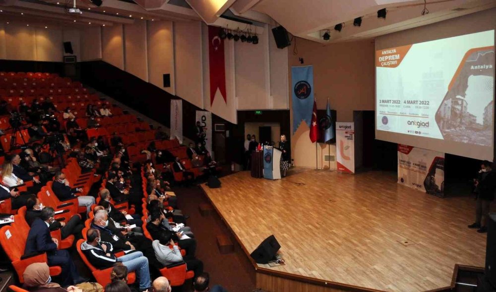 Antalya’da 40 Bin Bina Risk Altında”