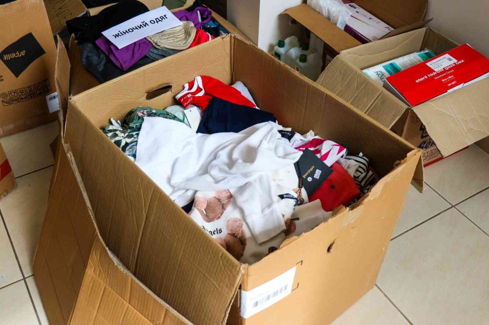 Emlak Ofisini Yardım Merkezine Çevirdi