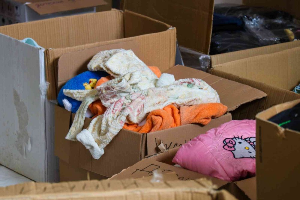 Emlak Ofisini Yardım Merkezine Çevirdi