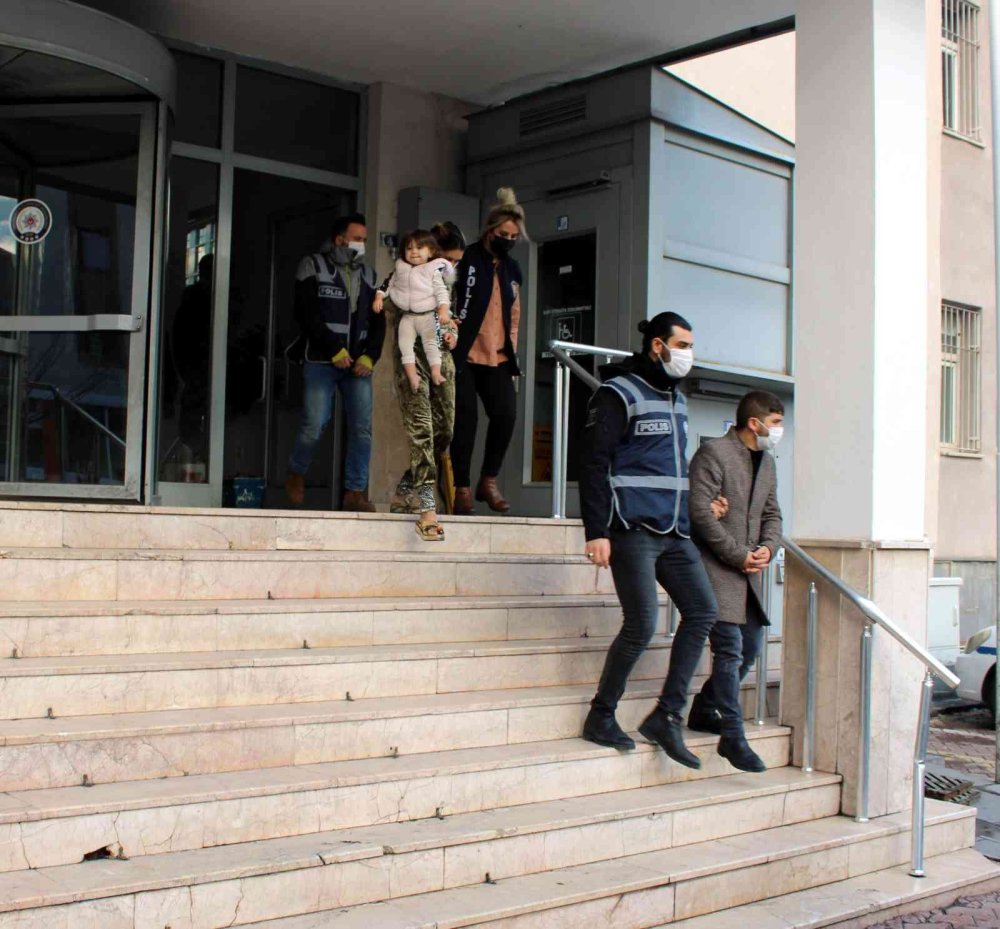 Kayseri Emniyetinden Şafak Baskını