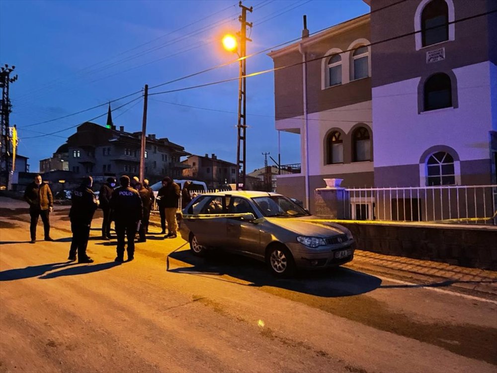 Hastane Yolunda Oğlunu Kaybetti