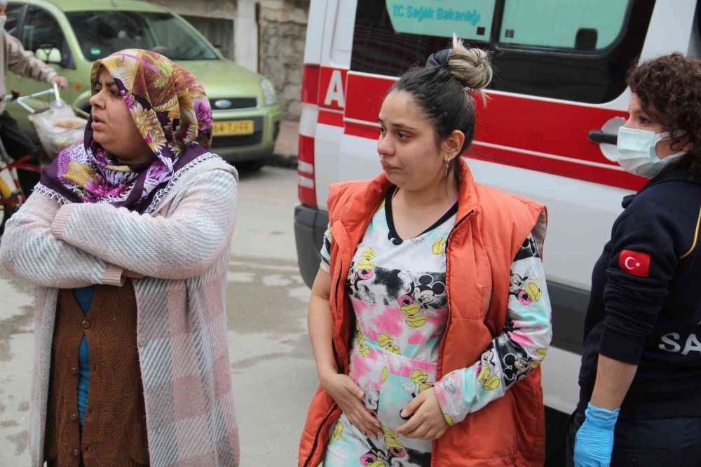 Hamile Kadın Ve Annesi Alevlerin Arasında Kaldı