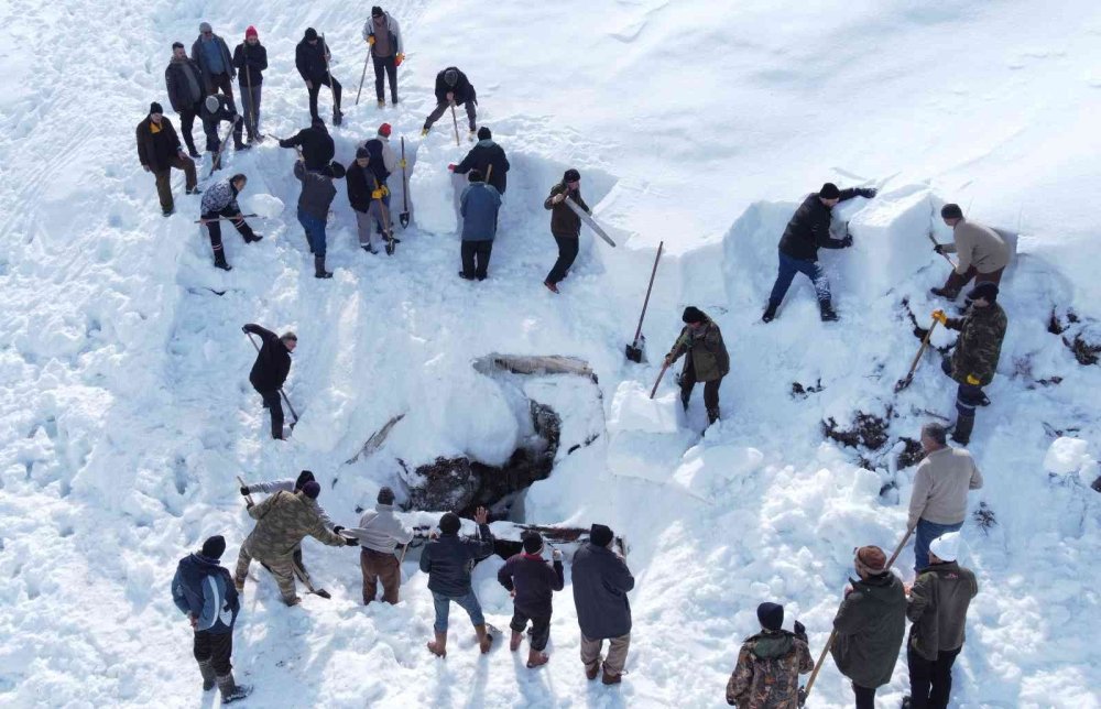 Konya’da Kar Basma Şenliği