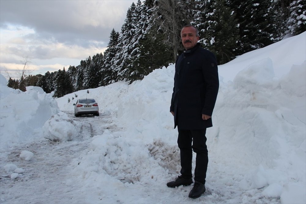 Yalıhüyük Gölcük Yaylasının Yolları Açıldı