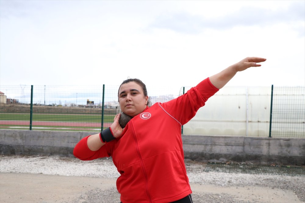 Milli Gülleci Olimpiyat Madalyası Yolunda Engelleri Aşıyor