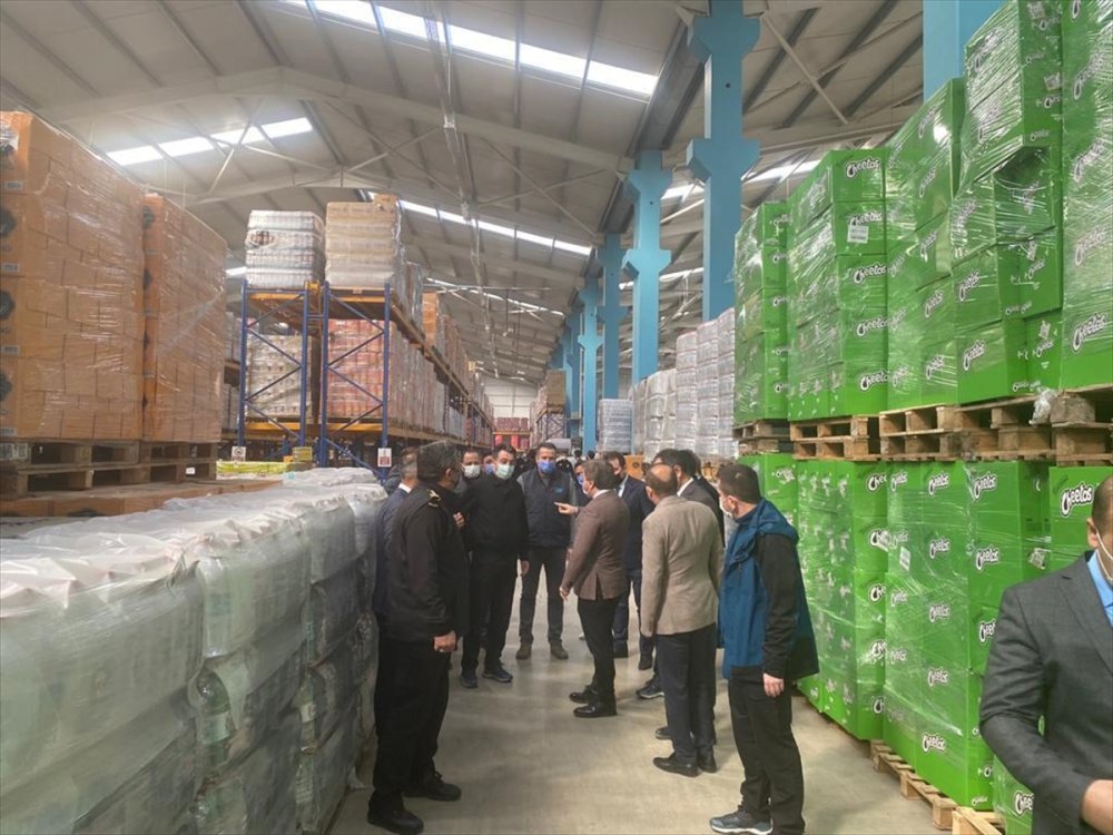 Aksaray Valisi Aydoğdu'dan Market Deposuna Ayar