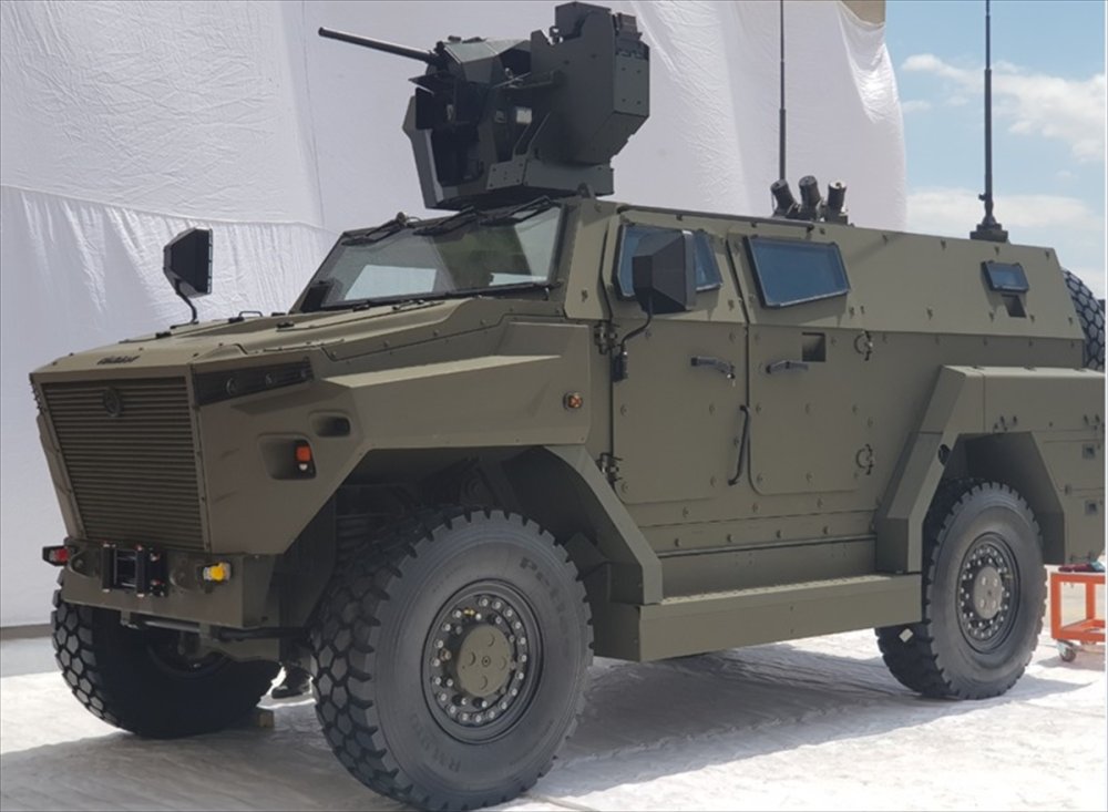 Türk Jetleri Yerli Motorla Piste Güvenle İniyor