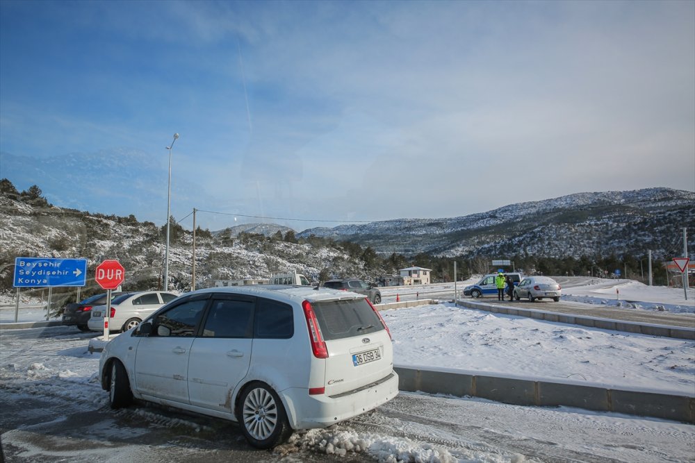 Antalya - Konya Kara Yolu Kar Nedeniyle Ulaşıma Kapatıldı