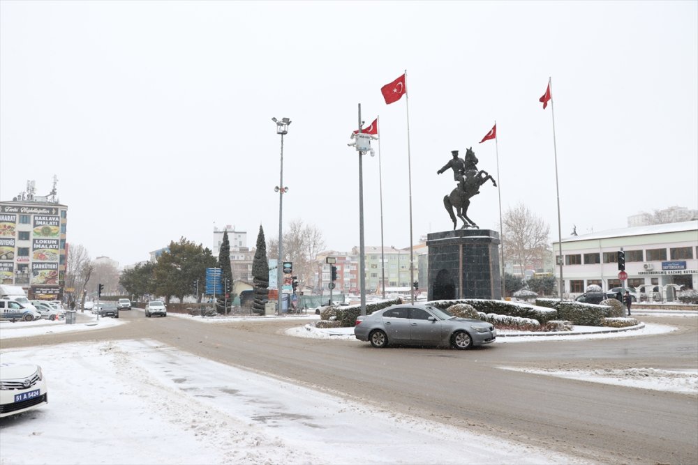 İç Anadolu'nun Doğusunda Kar Yağışı