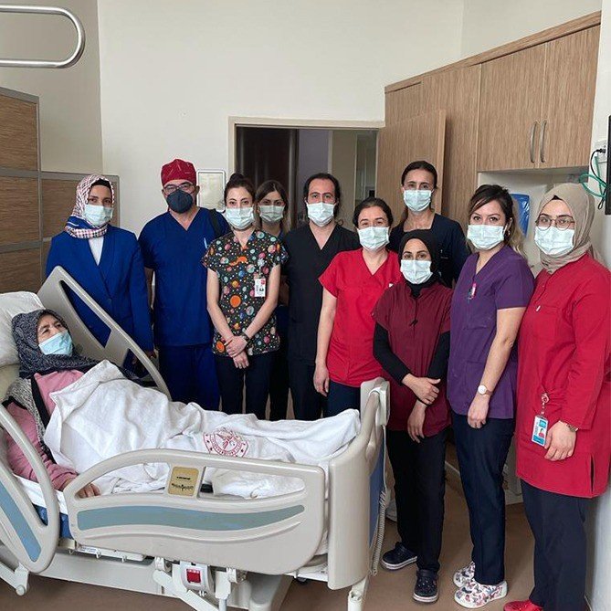 Karaman Eğitim ve Araştırma Hastanesinde Laparoskopik Yöntem Kullanıldı