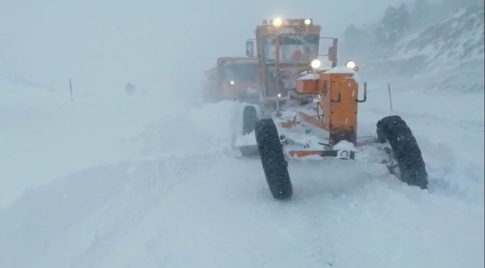 Konya'da Karla Mücadele Ekibi Mahsur Kaldı