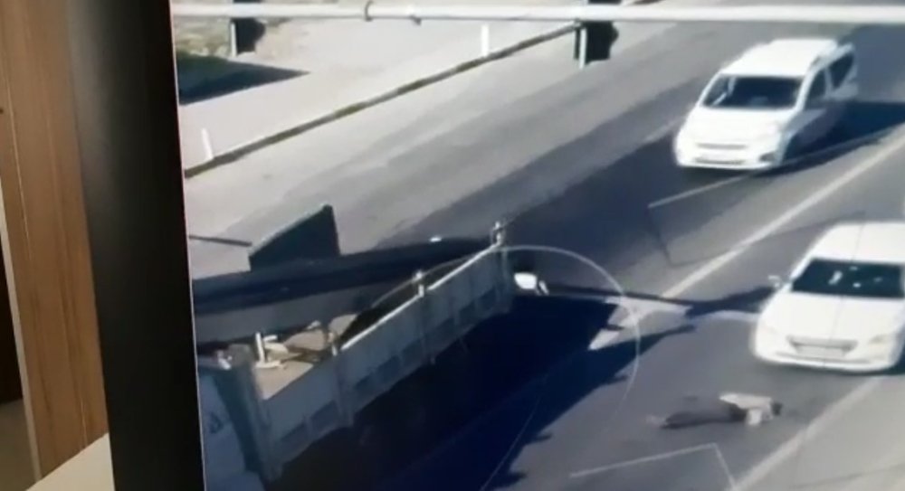 Antalya’da Tırın Altında Kalan Yaşlı Adam Hayatını Kaybetti