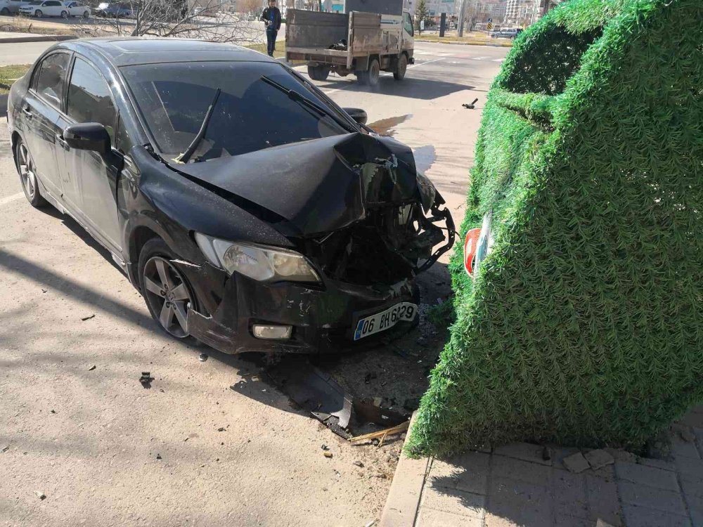 Aksaray'da Trafik Kazası Ucuz Atlatıldı