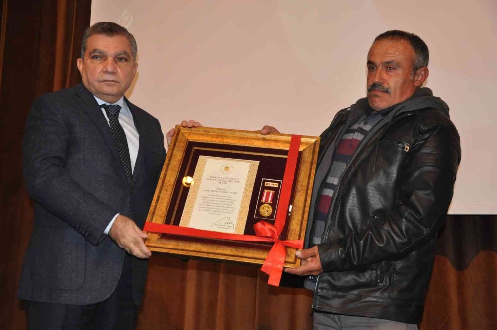 Karaman’da Kahramanlar İçin Devlet Övünç Madalyası Ve Beratı