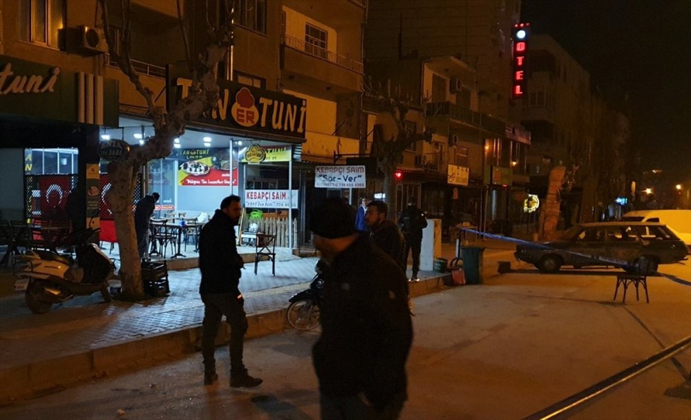 Mersin'de Restoranda Silahlı Saldırıya Uğrayan 2 Kişi Yaralandı