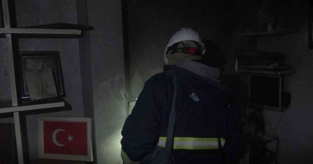 Aksaray’da İş Yerinde Yangın Paniği