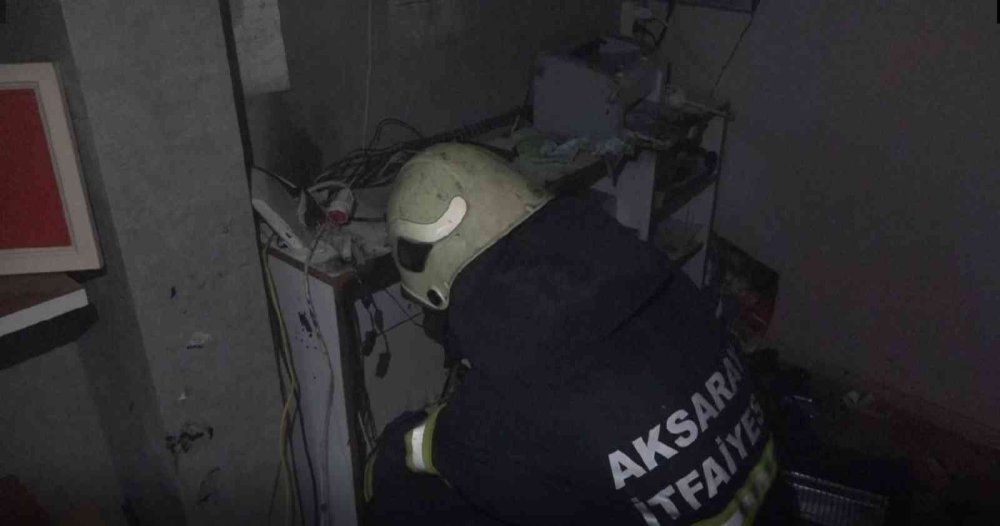 Aksaray’da İş Yerinde Yangın Paniği