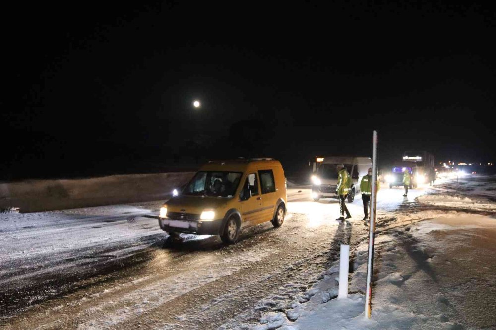Kayseri'de Feci Kaza: 2 Yaralı