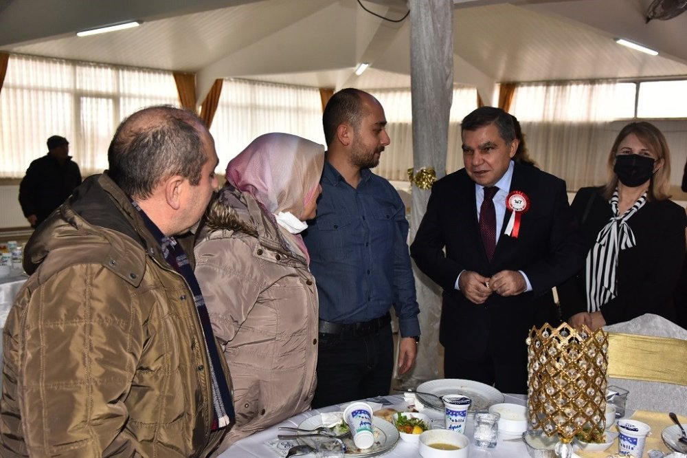 Vali Işık: “Şehit Aileleri Ve Gaziler Bizim Baş Tacımızdır”