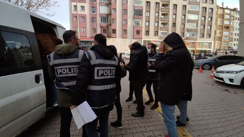 20 Yıl Hapis Cezası Olan Kadın Yakalandı